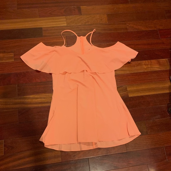 Coral flutter sleeve dress - Picture 4 of 5